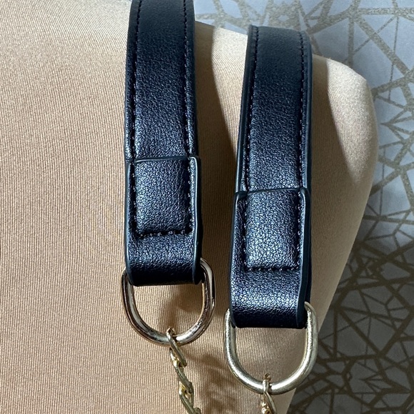 Black and Gold Chain Straps - Picture 6 of 7
